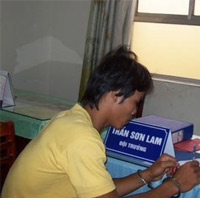 Pháp luật - Tử hình kẻ hiếp bé gái, vùi xác xuống mương