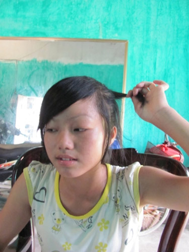 Chuyện lạ ở Lạng Sơn: Cướp… tóc nữ sinh - 1