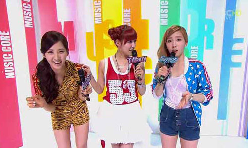 Cuốn hút với áo số cùng người đẹp Hàn - 14