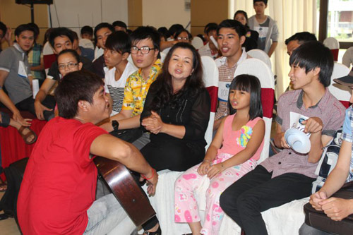 Dở khóc dở cười VN Idol miền Tây - 4