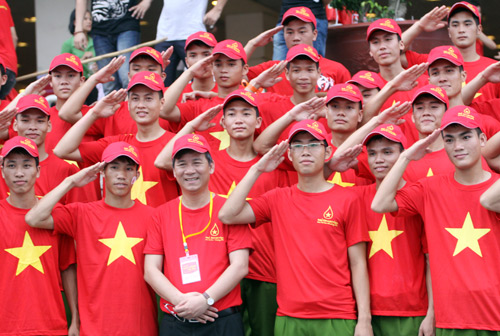 Giới trẻ lập kỷ lục giọt máu lớn nhất thế giới - 15