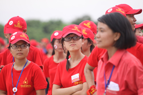 Giới trẻ lập kỷ lục giọt máu lớn nhất thế giới - 3