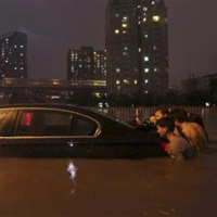 Tin tức trong ngày - TQ: Cơn mưa lớn "dìm" chết gần 40 người