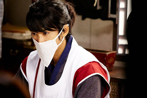 Song Seung Heon vượt mặt huyền thoại nhạc Hàn - 7