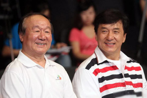 Thành Long và hoa hậu TG hòa giọng - 11