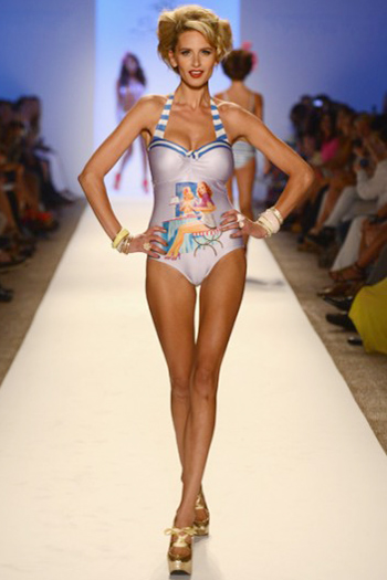 Bikini 2013: Nghệ thuật ngợi ca sự sexy - 17