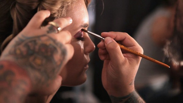 Bikini 2013: Nghệ thuật ngợi ca sự sexy - 4