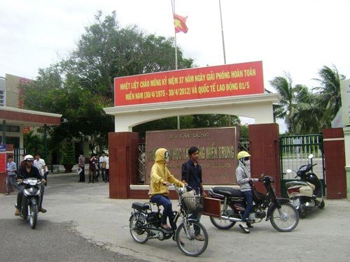 Chưa thể chấm thi vì...“mất” đáp án - 1