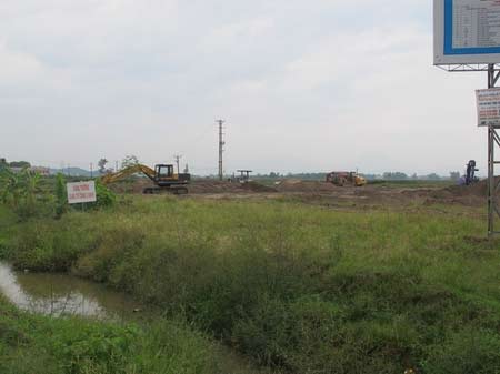 Cảnh hoang vu ở "siêu đô thị" Mê Linh - 15