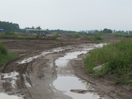 Cảnh hoang vu ở "siêu đô thị" Mê Linh - 5