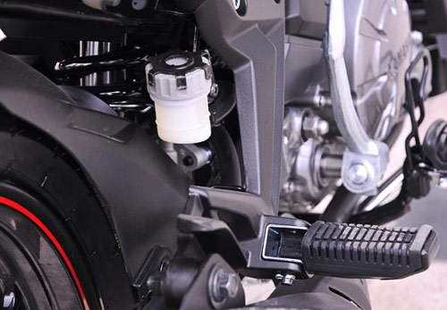 Yamaha Exciter côn tay: Riêng một lối đi - 8