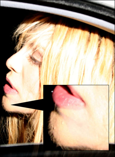 "Phần phụ" xấu xí của mỹ nhân Âu - Á - 14