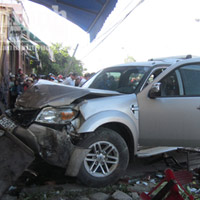 Tin tức trong ngày - Xe tông quán mì: Nạn nhân thứ 8 tử vong