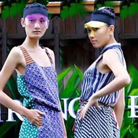 Xu hướng thời trang - Lê Thuý, Diệu Huyền sóng đôi catwalk