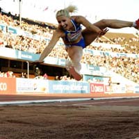 Thể thao - Bị đuổi khỏi Olympic vì phân biệt chủng tộc