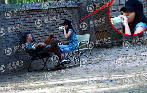 Thích Tiểu Long cặp kè bồ mới - 2