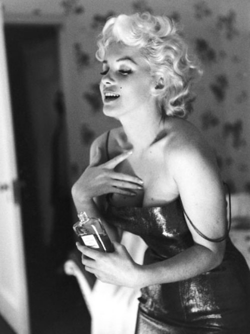 Đẹp “kinh điển” như Marilyn Monroe - 1
