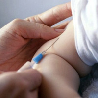 Tin tức trong ngày - Giả mạo y tế phường đi tiêm chủng trẻ em