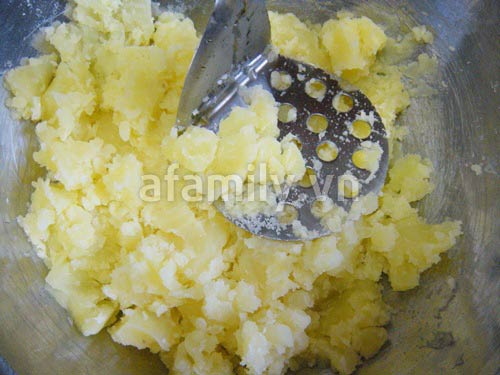 Bánh khoai tây mặn hấp dẫn lắm nhé! - 6