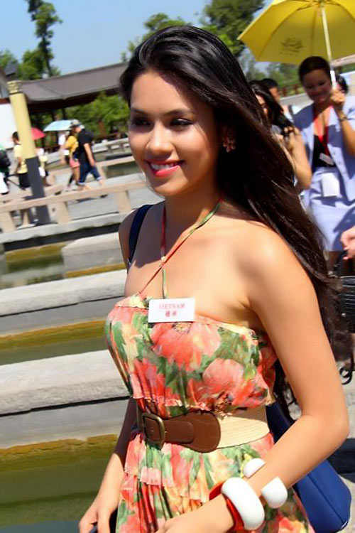 Hoàng My khoe da nâu bóng khỏe - 10