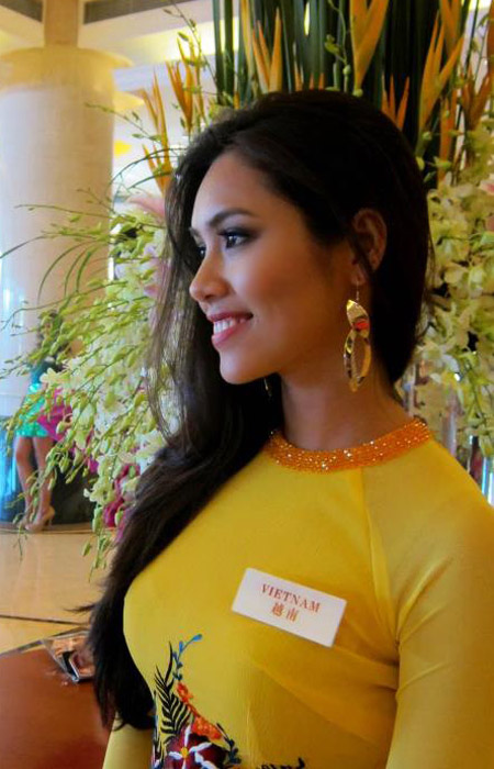Hoàng My khoe da nâu bóng khỏe - 16