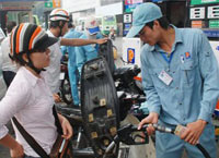 Thị trường - Tiêu dùng - Giá gas, xăng lại “dọa” tăng