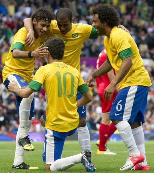 Brazil: 50 trận, 101 bàn và hơn thế nữa - 2
