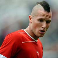 Bóng đá - Bị đuổi khỏi Olympic vì phân biệt chủng tộc