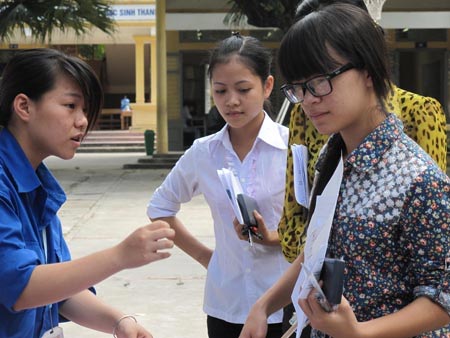 Trường top dưới chạy đua giành thí sinh - 1