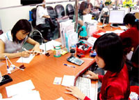 Kinh doanh - ''Loạn" mô hình tổ chức các ngân hàng