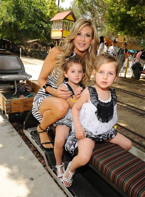 Sao trẻ "hóa lão" vì lạm dụng son phấn - 13