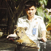 Tin tức trong ngày - Ở nơi hổ đẻ sòn sòn