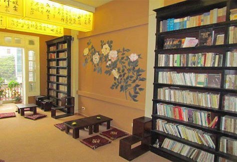 Giám đốc công ty BĐS sở hữu hơn... 20 tấn sách - 3