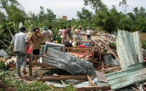 Lốc xoáy dữ dội tàn phá Sóc Trăng, Bạc Liêu - 2