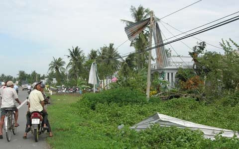 Lốc xoáy dữ dội tàn phá Sóc Trăng, Bạc Liêu - 3