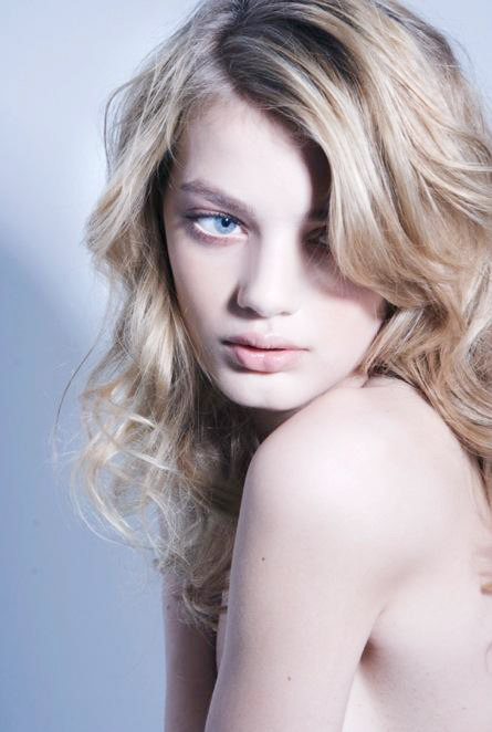 Bregje Heinen quyến rũ tuổi 19 - 2