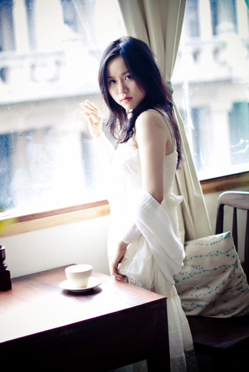 Phong cách dịu nhẹ của cô gái nữ tính - 12
