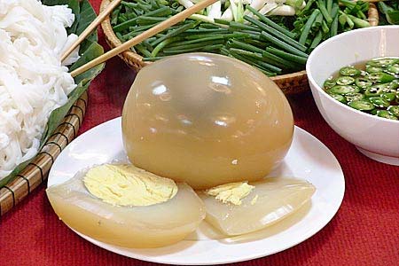 Cận cảnh tô mì Quảng lớn nhất Việt Nam - 4