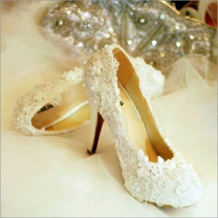 Giày đính hạt cho cô dâu mùa cưới - 1