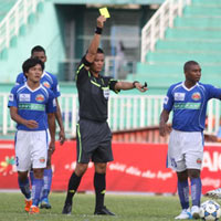 Bóng đá - V-League 2012: Tuồng hay vì trọng tài?