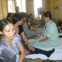 Sức khỏe đời sống - Viện phí mới: Người nghèo thêm gánh nặng