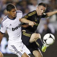 Bóng đá - LA Galaxy – Real: Trút giận