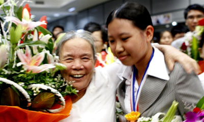 Đón tuyển Olympic Hóa chiến thắng ngày về - 8