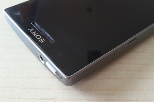 Ảnh thực tế Sony Xperia SL - 5