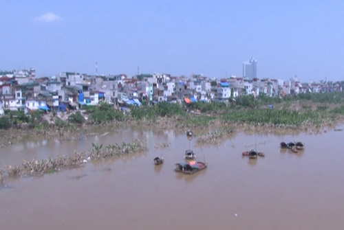 Giỗ bố ở ngôi nhà sắp sập bên sông Hồng - 6