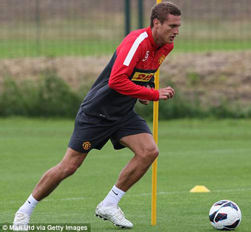 Vidic: “Bản hợp đồng mới” của Ferguson - 2