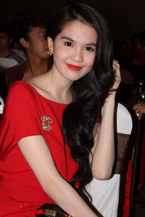 Son "của riêng" sao Việt - 5