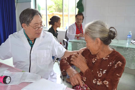 Nghĩa tình người xa quê - 1