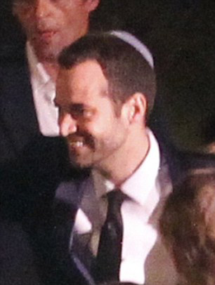 "Đột nhập" đám cưới Thiên nga đen - 9