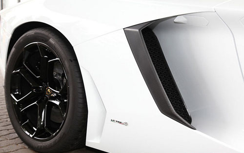 Lamborghini Aventador “độ”: Tột đỉnh sức mạnh - 5